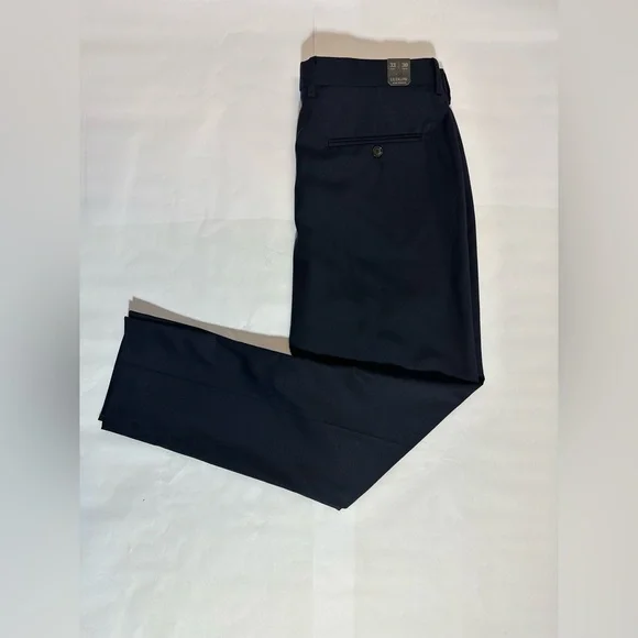 NWT New Bowery Slim-fit pant in wool blend NavyW33L30!!!